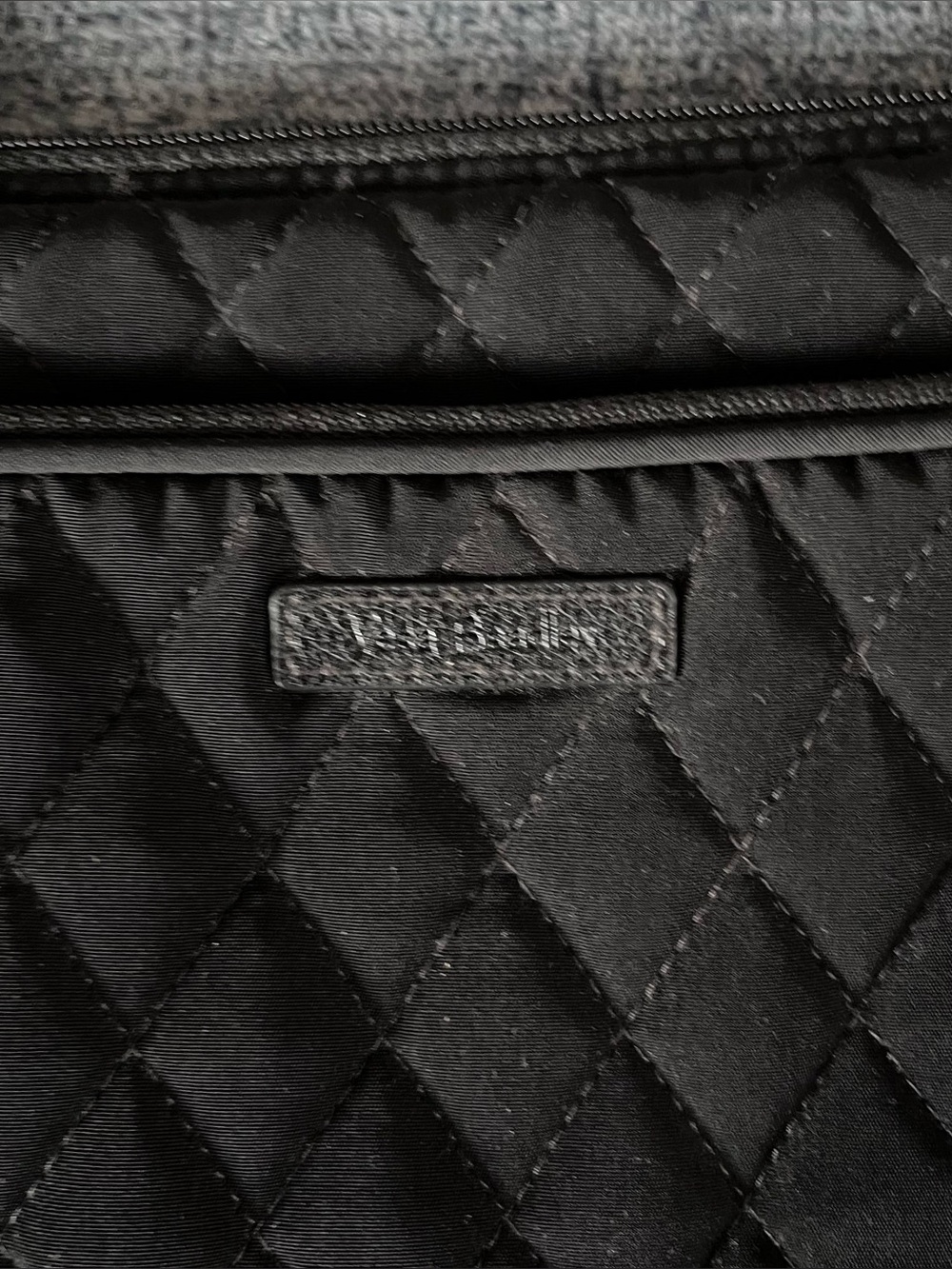 Vera Bradley Little Hipster BLACK Quilted bag Crossbody Zipper Handbag Purse - Picture 2 of 9